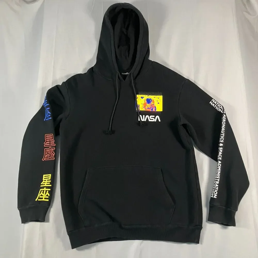 Hyper Space NASA Hoodie Men’s Medium Black Astronaut Graphic Pullover Streetwear